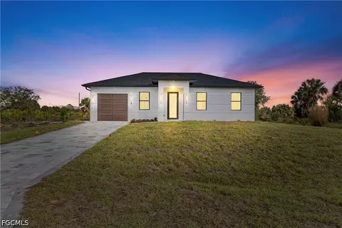 927 Norfolk Ave S, Lehigh Acres, FL 33974