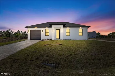 1128 Helen Ave S, Lehigh Acres, FL 33974