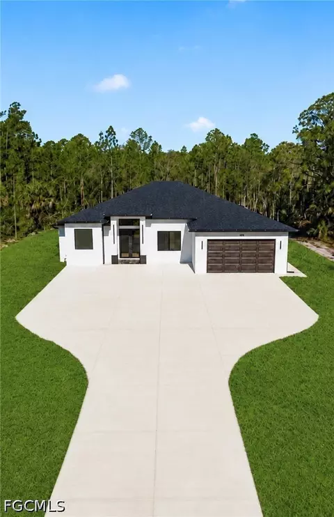 809 Magnolia Ave, Lehigh Acres, FL 33972