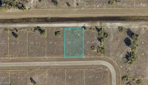 1117 Easton St E, Lehigh Acres, FL 33974