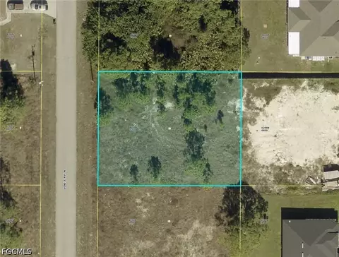 1404 Venice Ave N, Lehigh Acres, FL 33971