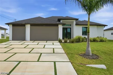 325 NE 15th Ter, Cape Coral, FL 33909