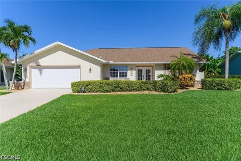 4020 SW 2nd Ave, Cape Coral, FL 33914
