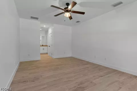 Bedroom - 2008 Robert Ave, Alva, FL 33920 photo 2 of 4