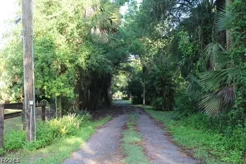 5460 Jackson Rd, Fort Myers, FL 33905
