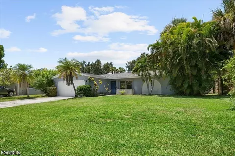 1583 Sunkist Way, Fort Myers, FL 33905