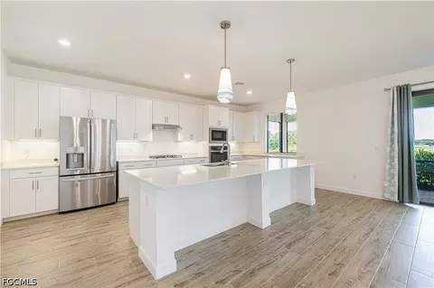 Kitchen - 20933 Napa Loop, Estero, FL 33928 photo 3 of 7
