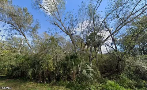 000 S Hickory St, Labelle, FL 33935 photo 2