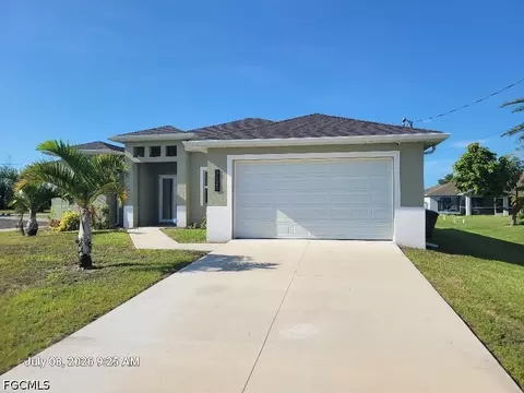 2128 NE 40th St, Cape Coral, FL 33909