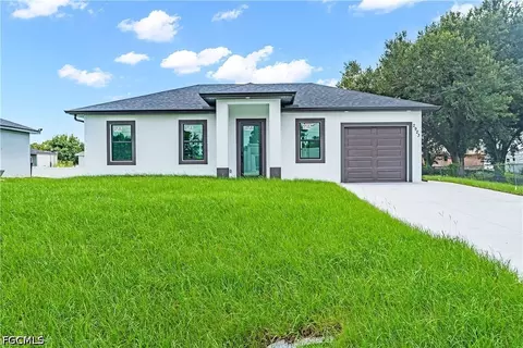 2923 2nd St SW, Lehigh Acres, FL 33976