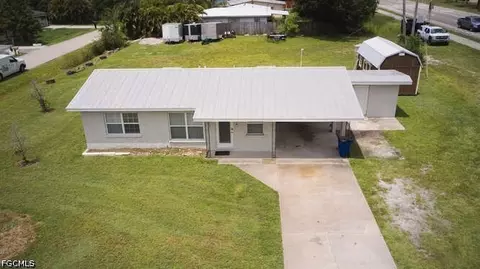 1637 Piney Rd, North Fort Myers, FL 33903