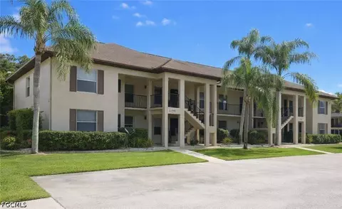 5735 Foxlake Dr #8, North Fort Myers, FL 33917