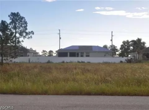 2003 Nora Ave S, Lehigh Acres, FL 33976