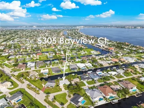 5305 Bayview Ct, Cape Coral, FL 33904