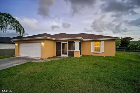 524 Tropicana Pkwy W, Cape Coral, FL 33993