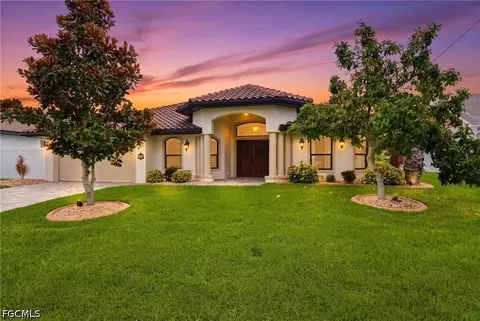 3221 SE 10th Ave, Cape Coral, FL 33904