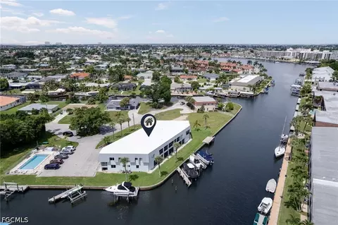 5111 Manor Ct #4, Cape Coral, FL 33904