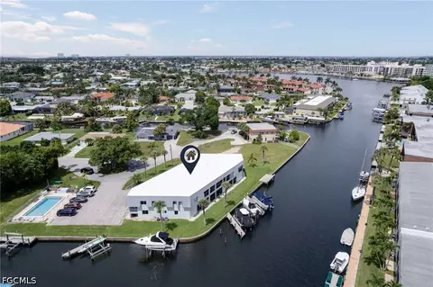 5111 Manor Ct #4, Cape Coral, FL 33904
