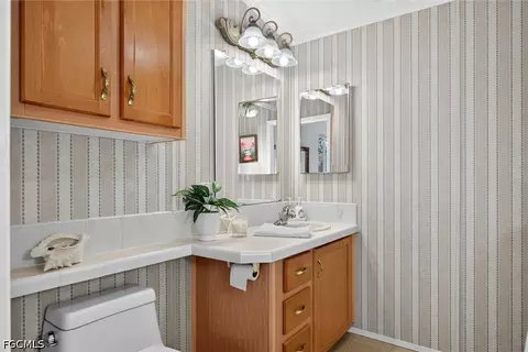 Bath - 10753 Yellow Rail Cir, Estero, FL 33928 photo 2 of 2