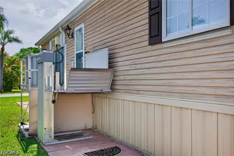 Exterior - 10753 Yellow Rail Cir, Estero, FL 33928 photo 2 of 4