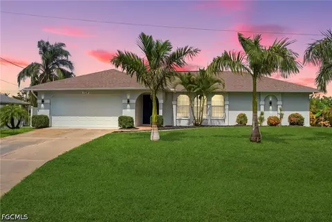 524 SE 8th Pl, Cape Coral, FL 33990