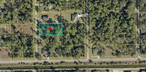 2004 Truman Ave, Alva, FL 33920