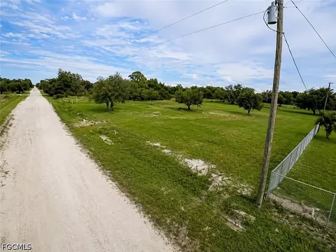 155 N Datil St, Clewiston, FL 33440 photo 3