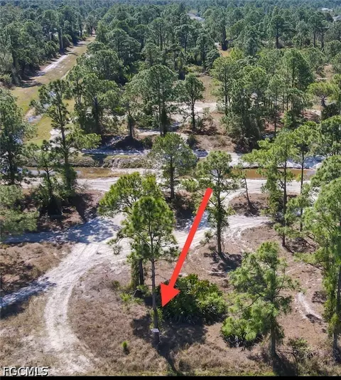 1032 Draper St, Lehigh Acres, FL 33974