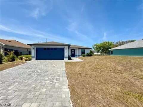 3010 NE 6th Pl, Cape Coral, FL 33909
