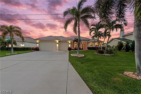 2506 Retunda Pkwy W, Cape Coral, FL 33904