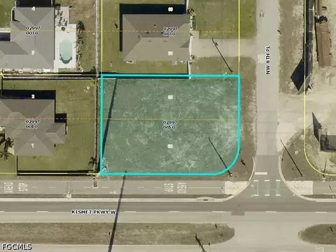 2400 NW 8th Pl, Cape Coral, FL 33993