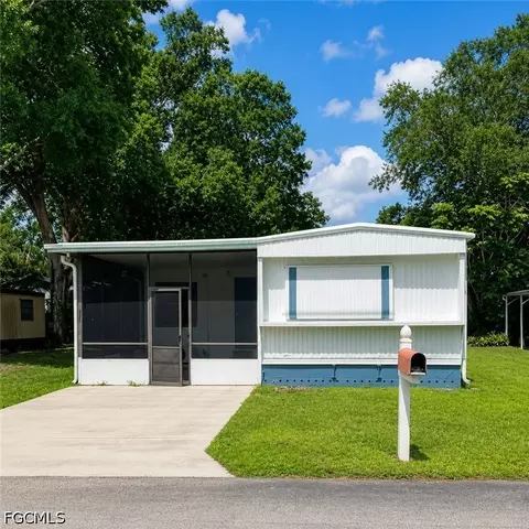316 W Buell Dr, Fort Myers, FL 33905