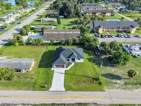 View/Area - 2204 E 7th St, Lehigh Acres, FL 33936 photo 6 of 8