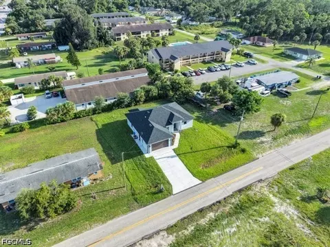 View/Area - 2204 E 7th St, Lehigh Acres, FL 33936 photo 5 of 8