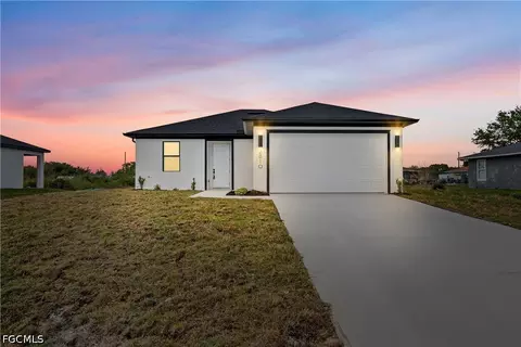 3106 61st St W, Lehigh Acres, FL 33971