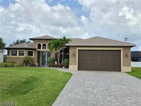 14 NW 35th Pl, Cape Coral, FL 33993