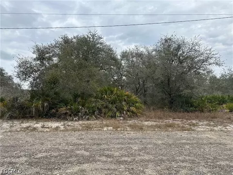 2526 72nd St W, Lehigh Acres, FL 33971