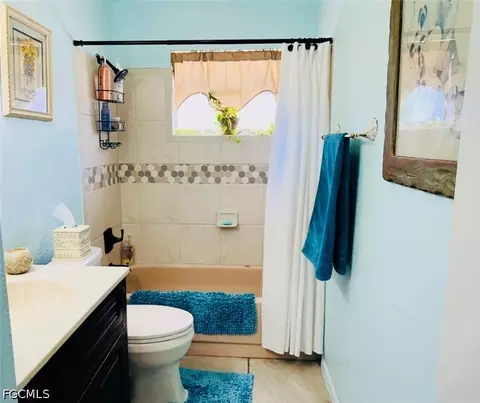 Bath - 455 Trader Rd, Fort Denaud, FL 33935 photo 2 of 2