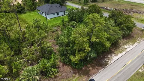 2402 E 10th St, Lehigh Acres, FL 33936 photo 5