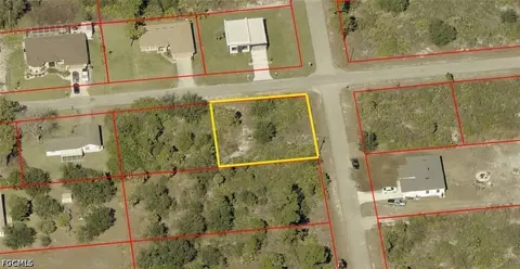 906 E 9th St, Lehigh Acres, FL 33972