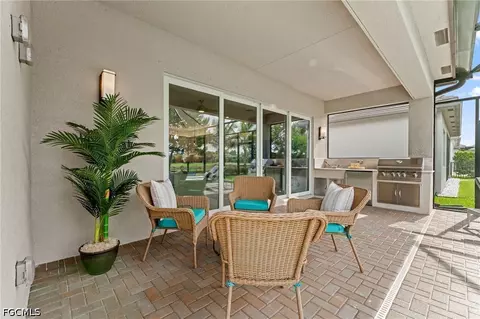 Exterior - 11523 Jacaranda Dr, Naples, FL 34120 photo 2 of 8