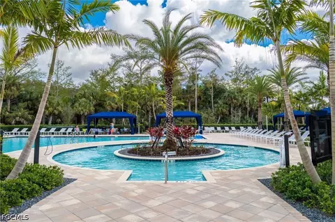 Exterior - 11523 Jacaranda Dr, Naples, FL 34120 photo 6 of 8