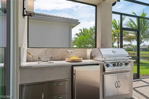 Kitchen - 11523 Jacaranda Dr, Naples, FL 34120 photo 1 of 4