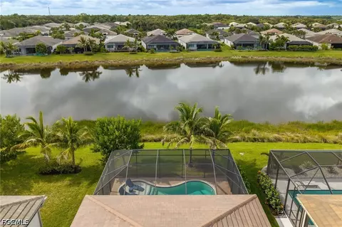 View/Area - 11523 Jacaranda Dr, Naples, FL 34120 photo 2 of 7
