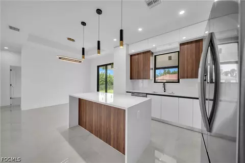 129 NW 14th St, Cape Coral, FL 33993