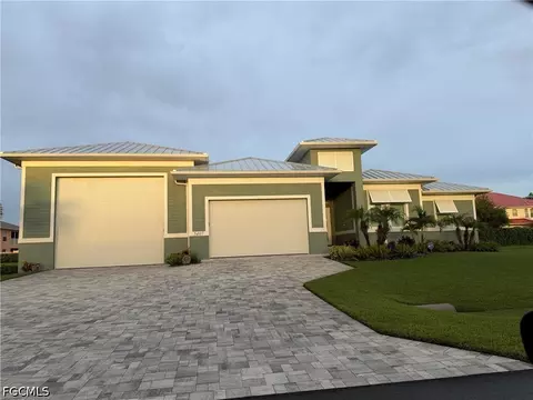 5407 SW 16th Pl, Cape Coral, FL 33914