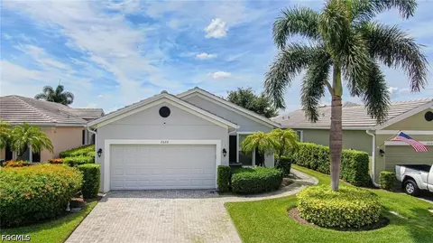 2626 Vareo Ct, Cape Coral, FL 33991