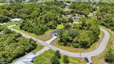 View/Area - 8032 Windswept Cir, Labelle, FL 33935 photo 4 of 9