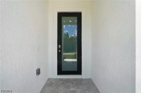 Entry Way - 8032 Windswept Cir, Labelle, FL 33935 photo 1 of 2