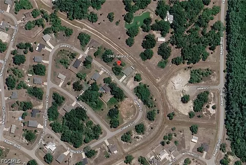 1249 Jabara Cir, Labelle, FL 33935